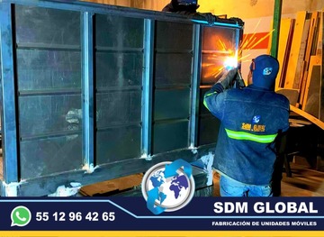 Fabricantes de Cajas Secas para camionetas y camiones Ford Nissan RAM Chevrolet Hino Foton Izusu Hyundai International Mercedez Benz Freightliner Volvo Man VW modelos 2024, 2025 SDM Global Mexico somos una empresa líder como fabricantes de Cajas Secas redilas, estaquitas y carrocerias, semi remolques, plataformas, con personal altamente capasitado para su fabricacion.En México, las Cajas Secas redilas o estaquitas son estructuras metálicas o de madera que se montan en la parte trasera de las camionetas de carga para aumentar su capacidad de transporte. Las cajsa secas redilas o estaquitas pueden tener lados abatibles o desmontables, lo que facilita la carga y descarga de mercancías cajas secas venta de carrocerias Fabricantes de Cajas Secas para camionetas y camiones Ford Nissan RAM Chevrolet Hino Foton Izusu Hyundai International Mercedez Benz Freightliner Volvo Man VW modelos 2024, 2025 SDM Global Mexico somos una empresa líder como fabricantes de Cajas Secas redilas, estaquitas y carrocerias, semi remolques, plataformas, con personal altamente capasitado para su fabricacion.En México, las Cajas Secas redilas o estaquitas son estructuras metálicas o de madera que se montan en la parte trasera de las camionetas de carga para aumentar su capacidad de transporte. Las cajsa secas redilas o estaquitas pueden tener lados abatibles o desmontables, lo que facilita la carga y descarga de mercancías cajas secas venta de carrocerias