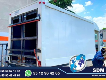 Fabricantes de Compactodores de Basura carga trasera carga lateral para basura organica e inorganica. SDM Global Mexico somos una empresa líder en la fabricacion de camiones compactadores y recolectores de basura de carga lateral y trasera asi como de unidades moviles especiales, semi remolques con personal altamente capasitado para su fabricacion y ventaLos Recolectores de basura o residuos son máquinas que tienen como principal objetivo el de comprimir los deshechos, transformándolos en un conjunto mucho más pequeño y permitiendo así que su manipulación sea mucho más sencilla y eficiente por parte de quienes transportan la basura periódicamente. contamos con camionones compactadores y recolectores de basura.Somos una Empresa Mexicana líder en el Mercado con años de experiencia, especialistas como fabricantes de camiones recolectores de basura carga trasera y lateral, Unidade Moviles, Cajas secas, carrocerias, remolques, pipas de agua, auto tanques, alargado y acorazado de chasis, equipamiento de patrullas, ambulancias de traslado, gruas de plataformas y arrastre, rampas hidraulicas de carga y descarga, redilas estaquitas, somos fabricantes.Somos fabribricantes directos, distribuidores en todo Mexico, comunicate y te atenderemos personalmente. Fabricantes de Compactodores de Basura carga trasera carga lateral para basura organica e inorganica. SDM Global Mexico somos una empresa líder en la fabricacion de camiones compactadores y recolectores de basura de carga lateral y trasera asi como de unidades moviles especiales, semi remolques con personal altamente capasitado para su fabricacion y ventaLos Recolectores de basura o residuos son máquinas que tienen como principal objetivo el de comprimir los deshechos, transformándolos en un conjunto mucho más pequeño y permitiendo así que su manipulación sea mucho más sencilla y eficiente por parte de quienes transportan la basura periódicamente. contamos con camionones compactadores y recolectores de basura.Somos una Empresa Mexicana líder en el Mercado con años de experiencia, especialistas como fabricantes de camiones recolectores de basura carga trasera y lateral, Unidade Moviles, Cajas secas, carrocerias, remolques, pipas de agua, auto tanques, alargado y acorazado de chasis, equipamiento de patrullas, ambulancias de traslado, gruas de plataformas y arrastre, rampas hidraulicas de carga y descarga, redilas estaquitas, somos fabricantes.Somos fabribricantes directos, distribuidores en todo Mexico, comunicate y te atenderemos personalmente.